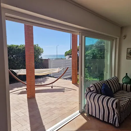 度假居 Seaside 安齐奥